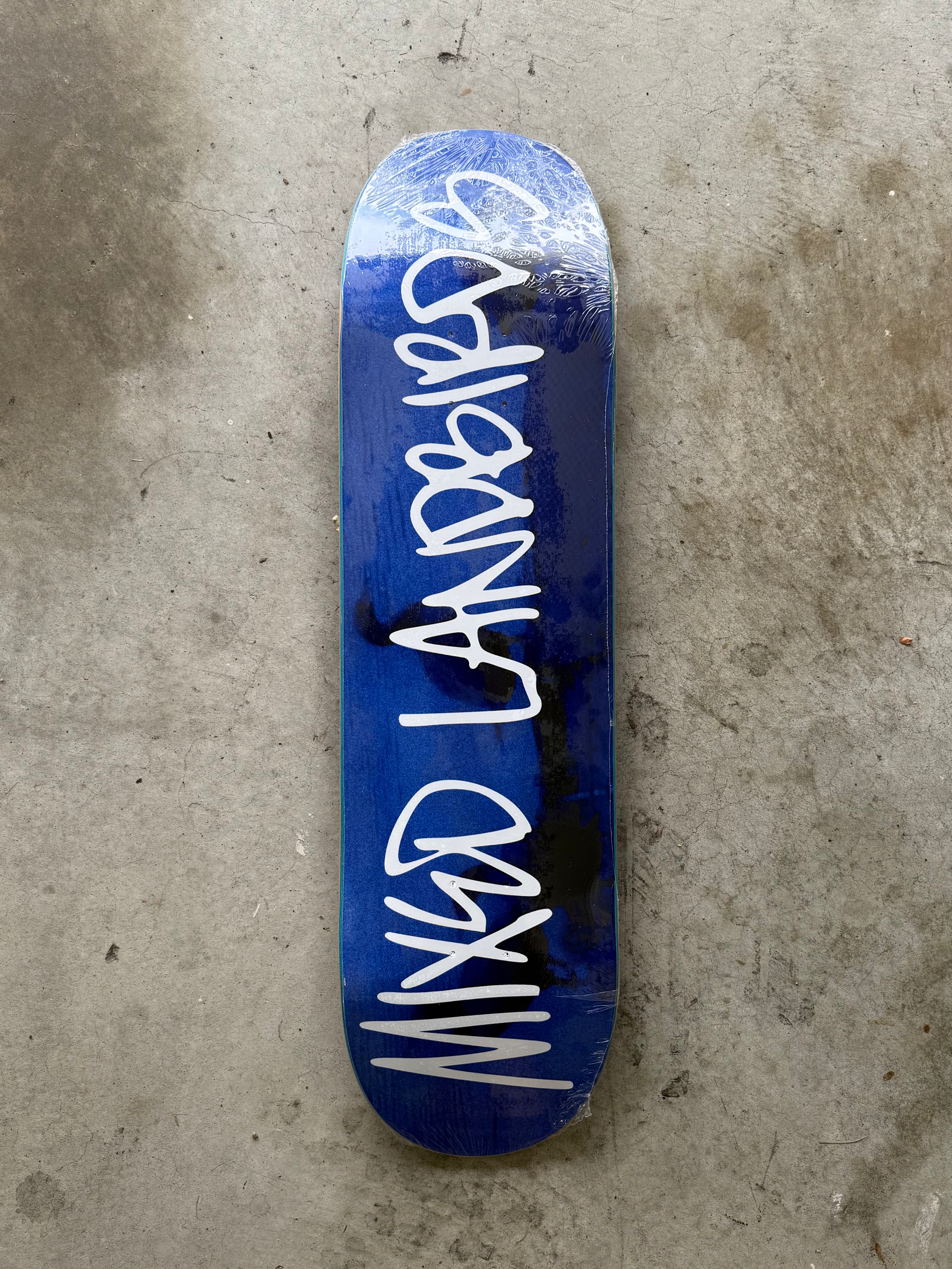 8.5 Cormorant Graphic
